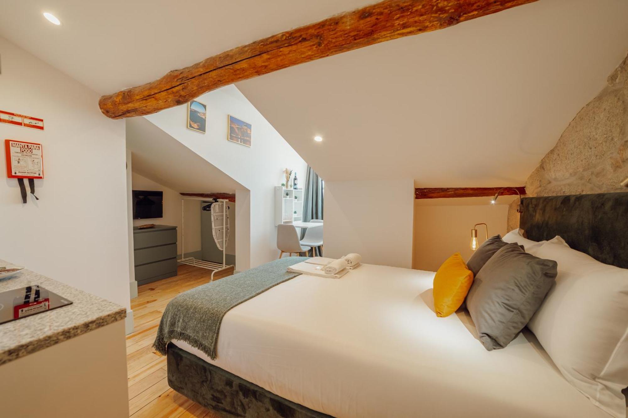 Downtown Suites By Vacationy Porto Luaran gambar