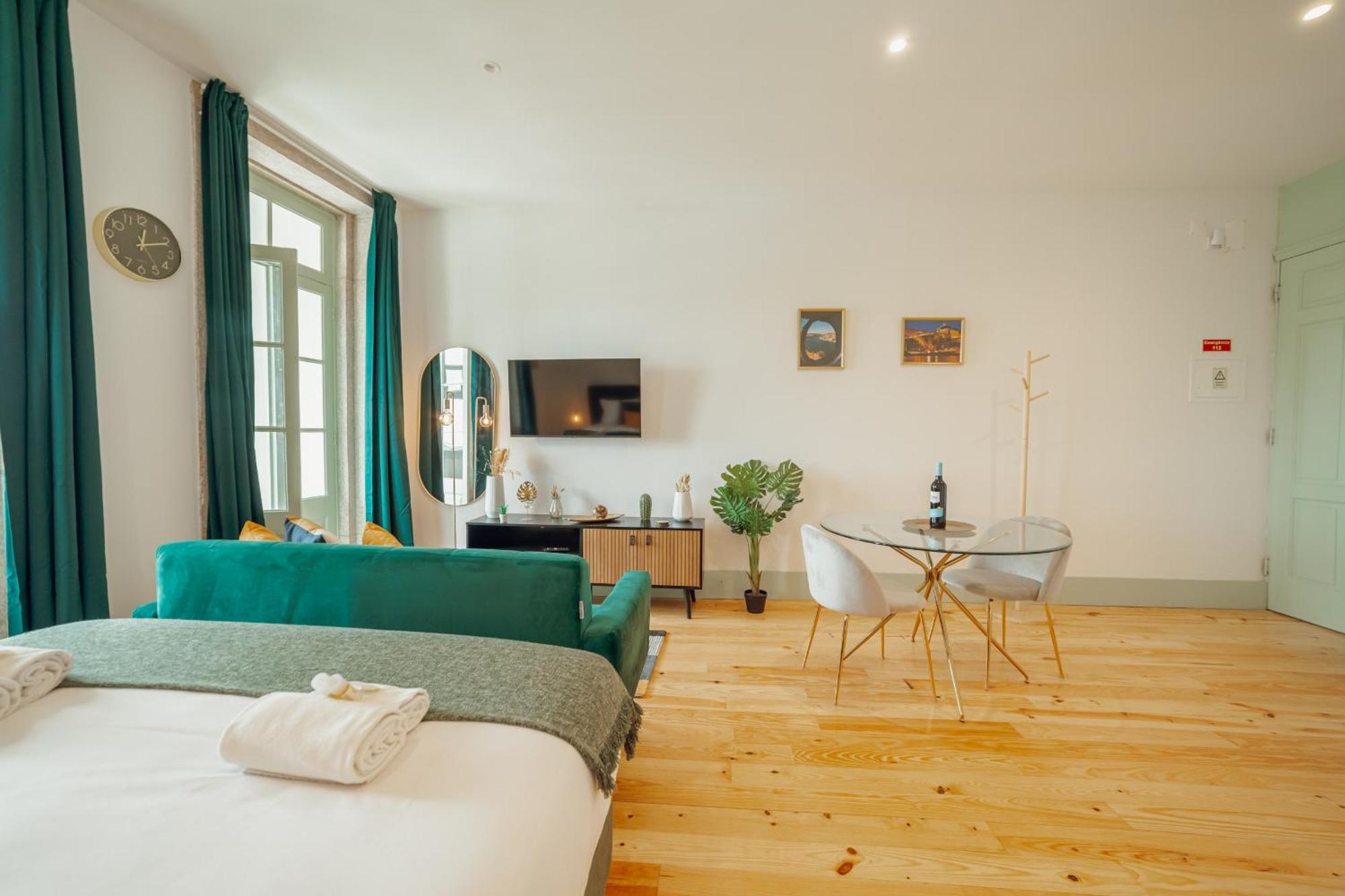 Downtown Suites By Vacationy Porto Luaran gambar
