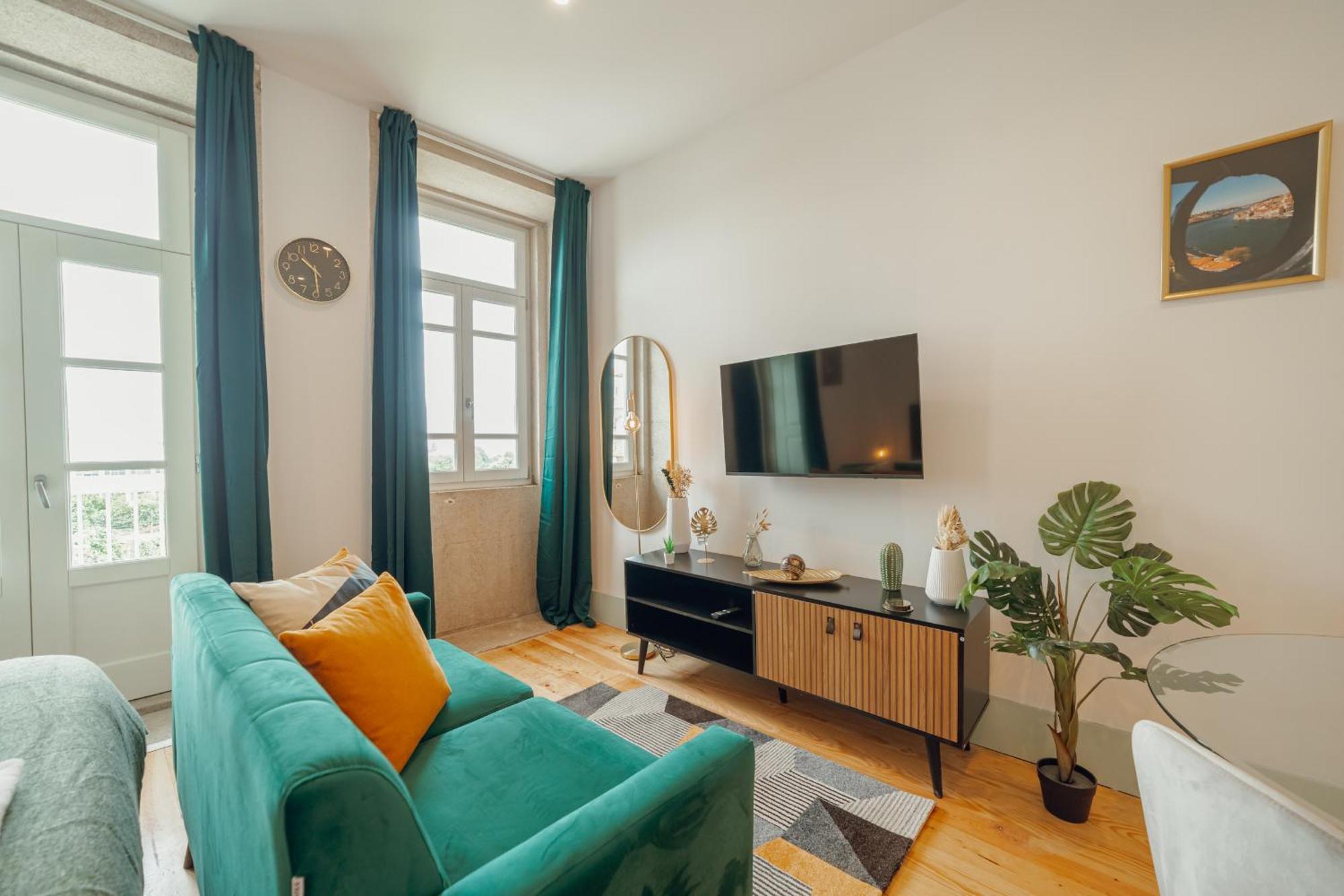 Downtown Suites By Vacationy Porto Luaran gambar