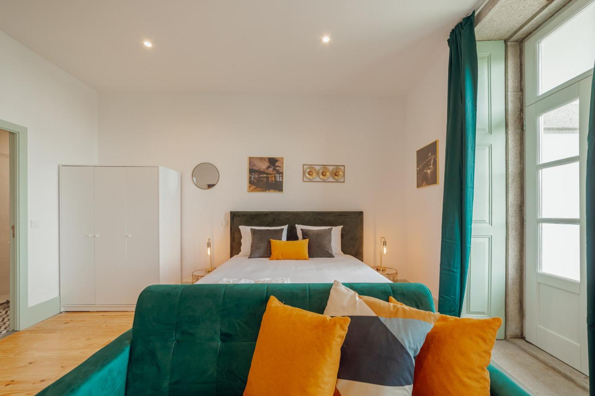 Downtown Suites By Vacationy Porto Luaran gambar
