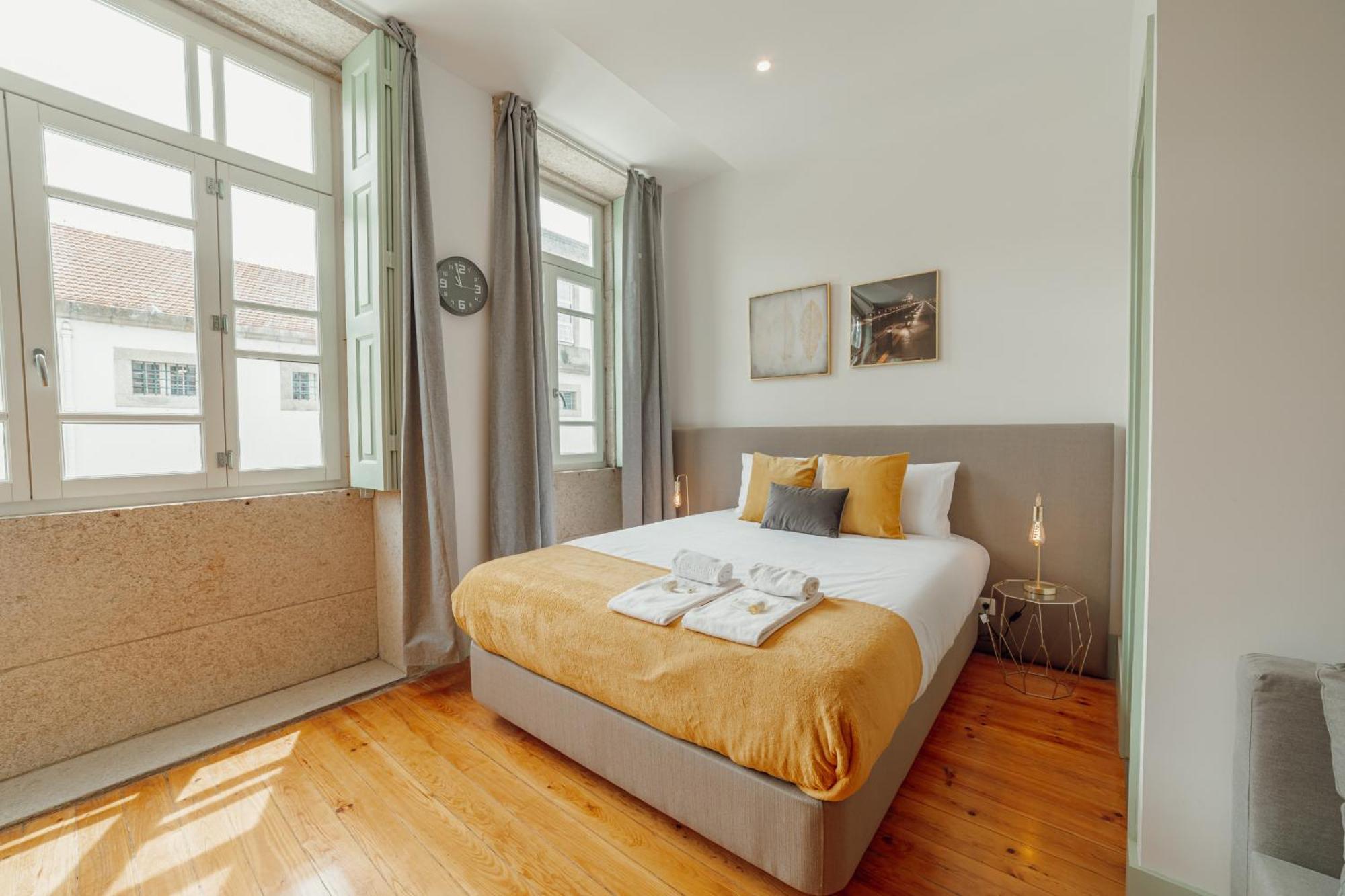 Downtown Suites By Vacationy Porto Luaran gambar